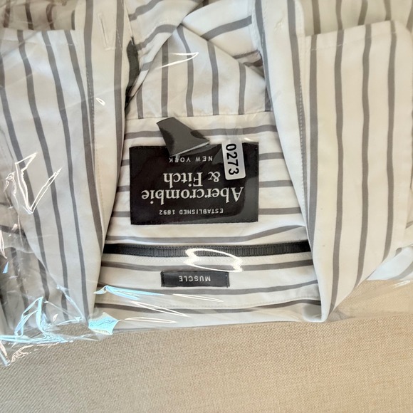 Abercrombie & Fitch Mens XXL Muscle Fit Striped Button Down Shirt White Grey - Picture 7 of 7